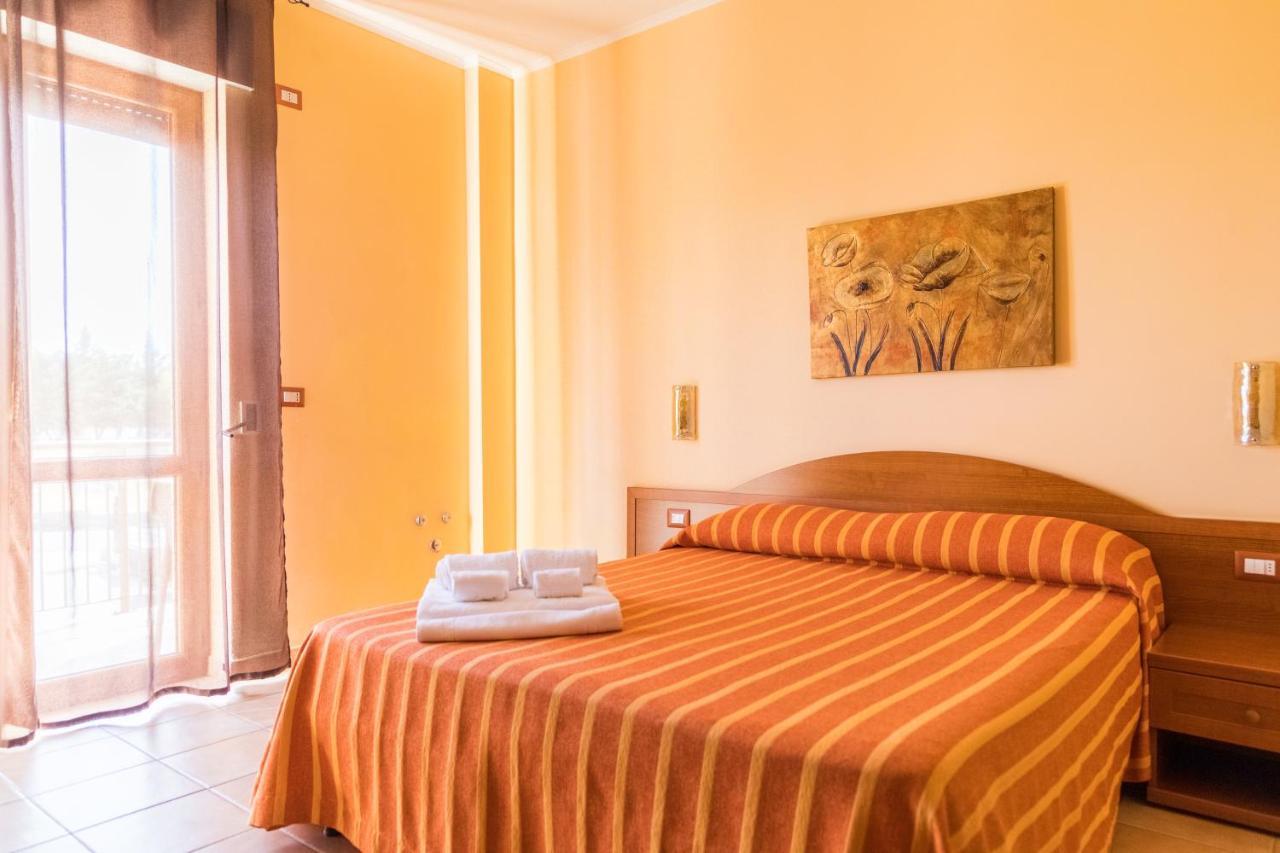 Affittacamere Villa Bisceglia Monte SantʼAngelo Εξωτερικό φωτογραφία