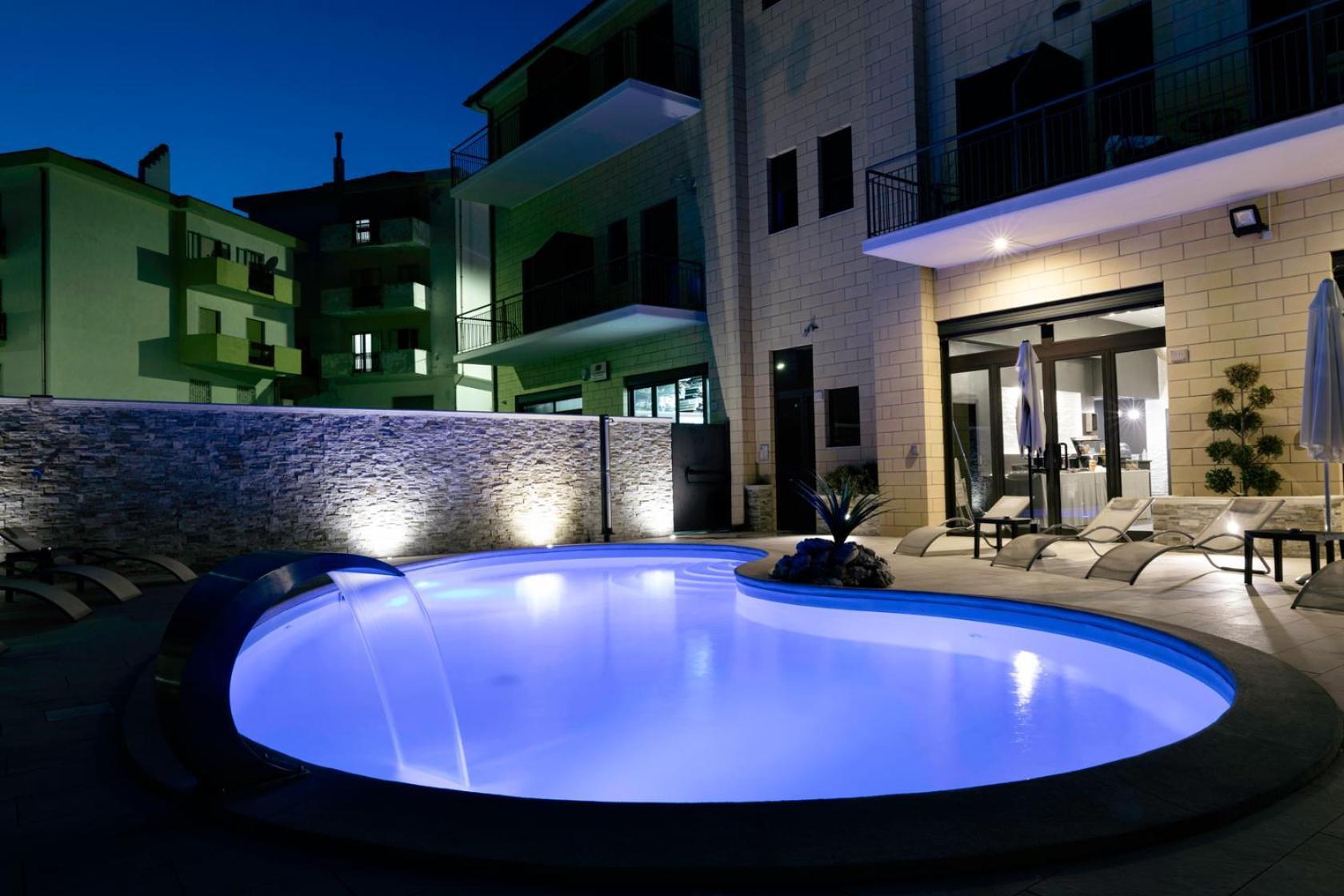 Affittacamere Villa Bisceglia Monte SantʼAngelo Εξωτερικό φωτογραφία